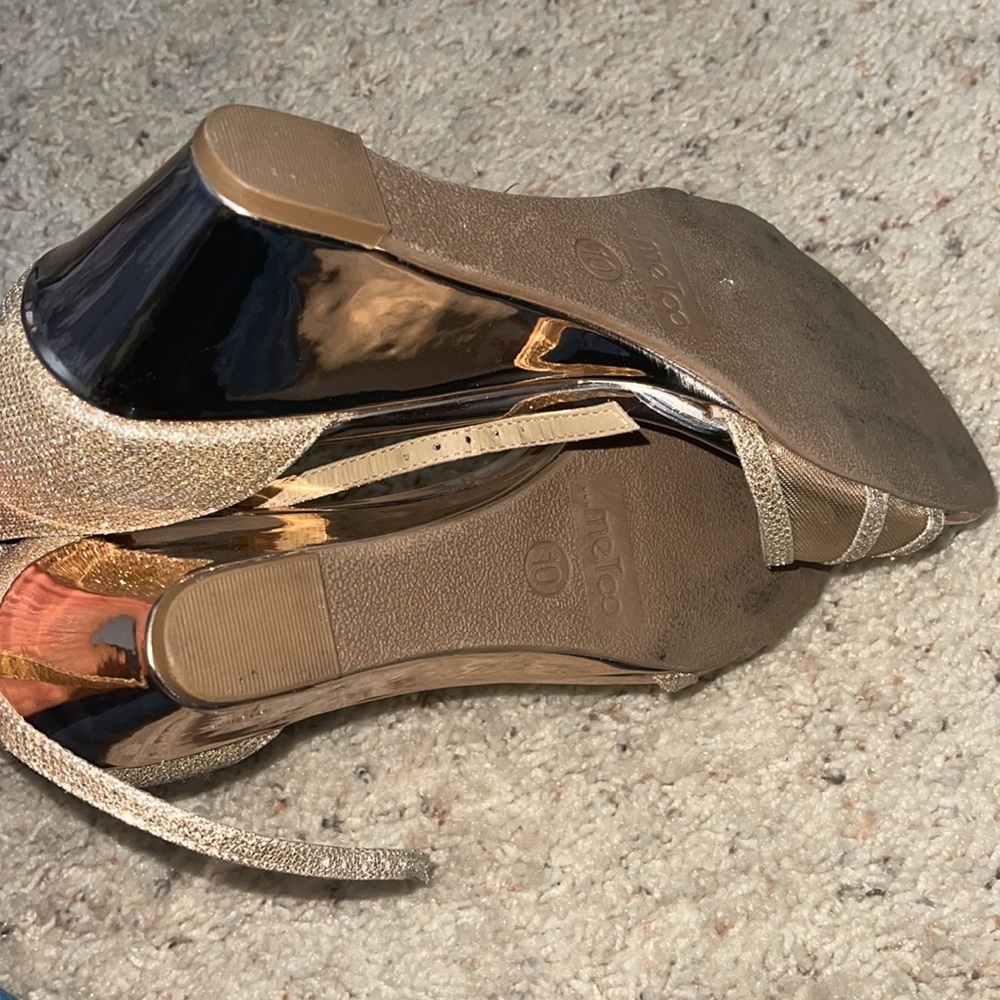 Heels - Picture 2 of 3